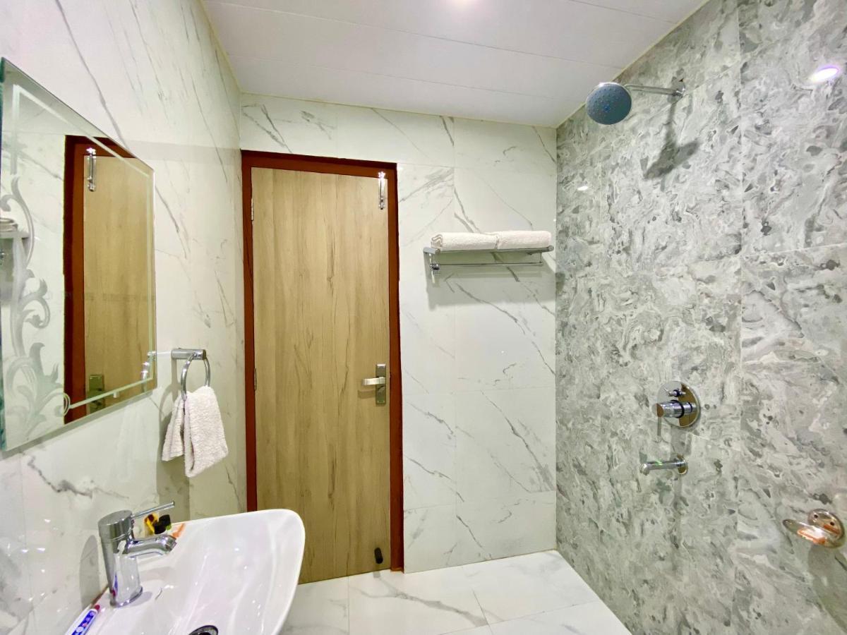 Hotel Kavita Palace Lansdowne Zewnętrze zdjęcie